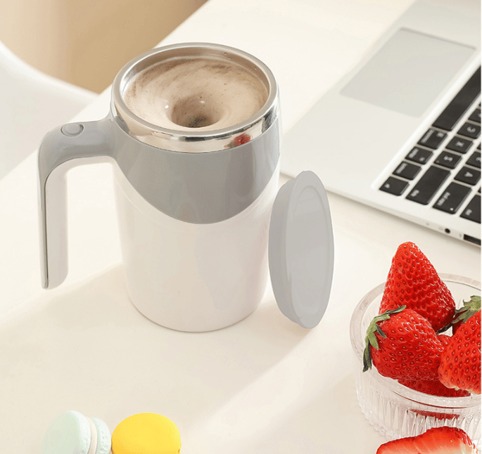Magnetic Self-Stirring Travel Mug